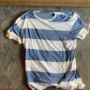 Old Navy striped t shirt